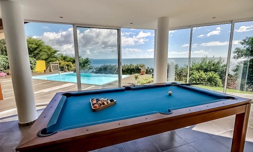 Pointe Noire - Villa 5 chambres en bord de mer avec piscine